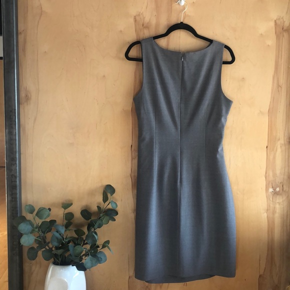 Grey dress - Picture 2 of 3